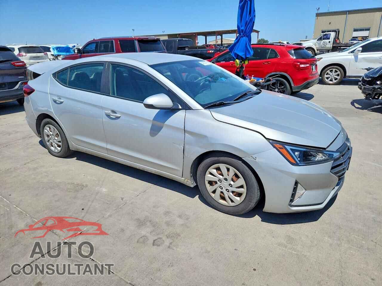 HYUNDAI ELANTRA 2019 - 5NPD74LF6KH487604