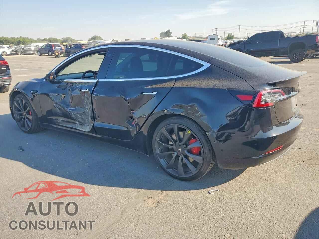 TESLA MODEL 3 2018 - 5YJ3E1EB0JF069675