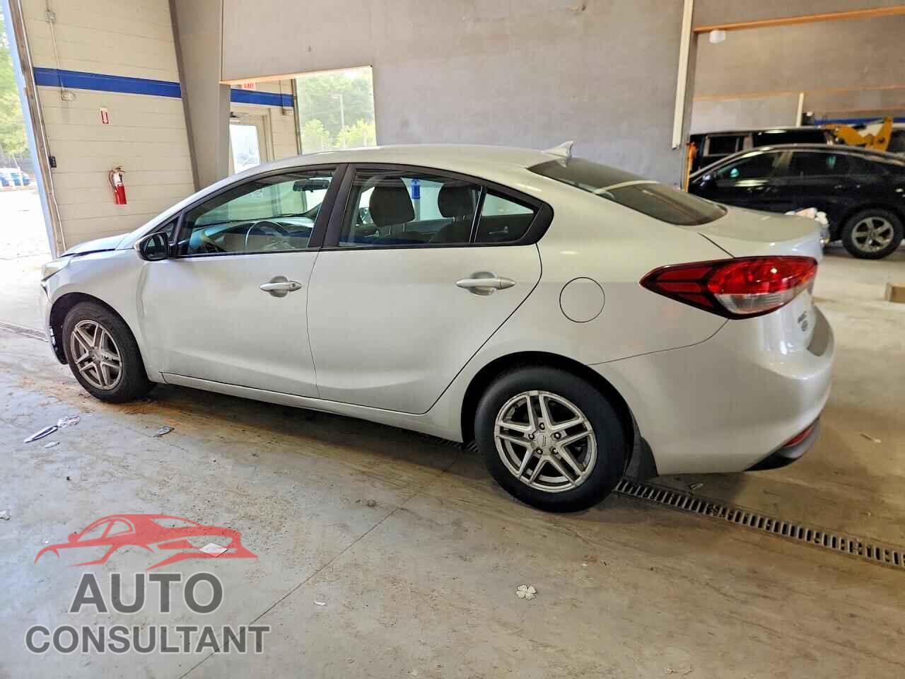KIA FORTE 2017 - 3KPFK4A75HE013630