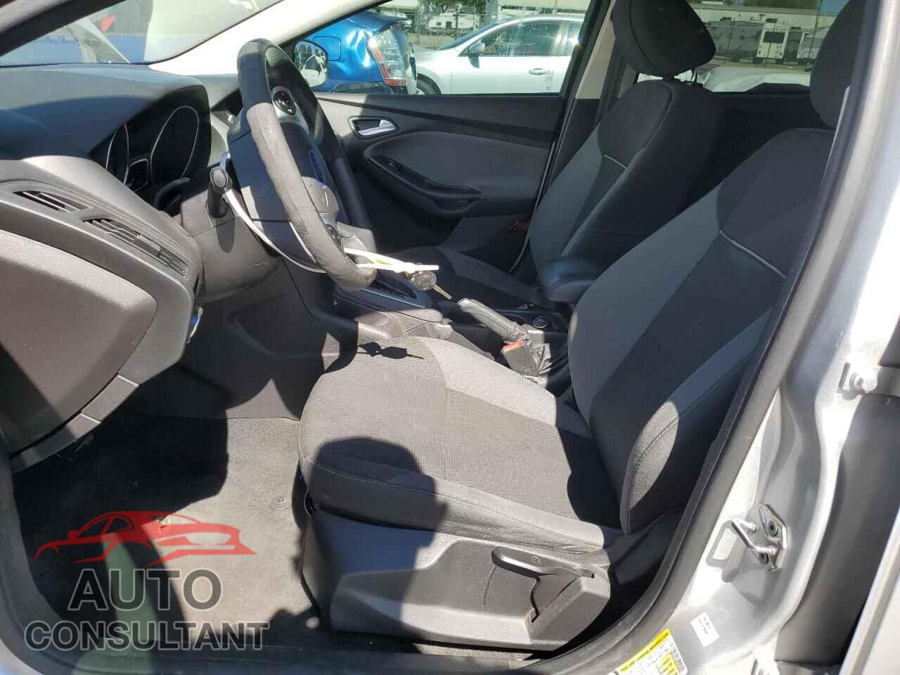 FORD FOCUS 2014 - 1FADP3F23EL442855