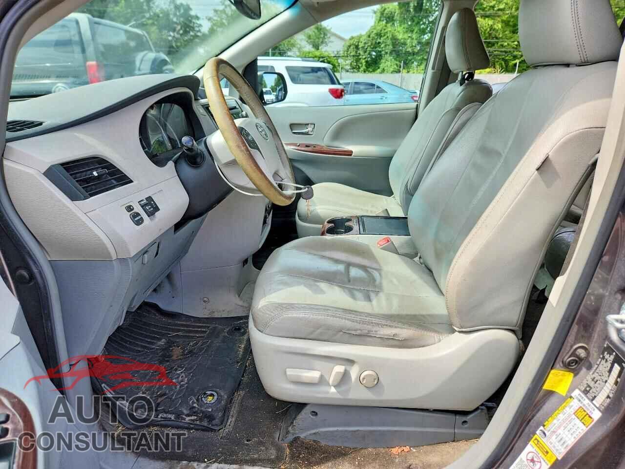 TOYOTA SIENNA 2012 - 5TDYK3DC4CS193287