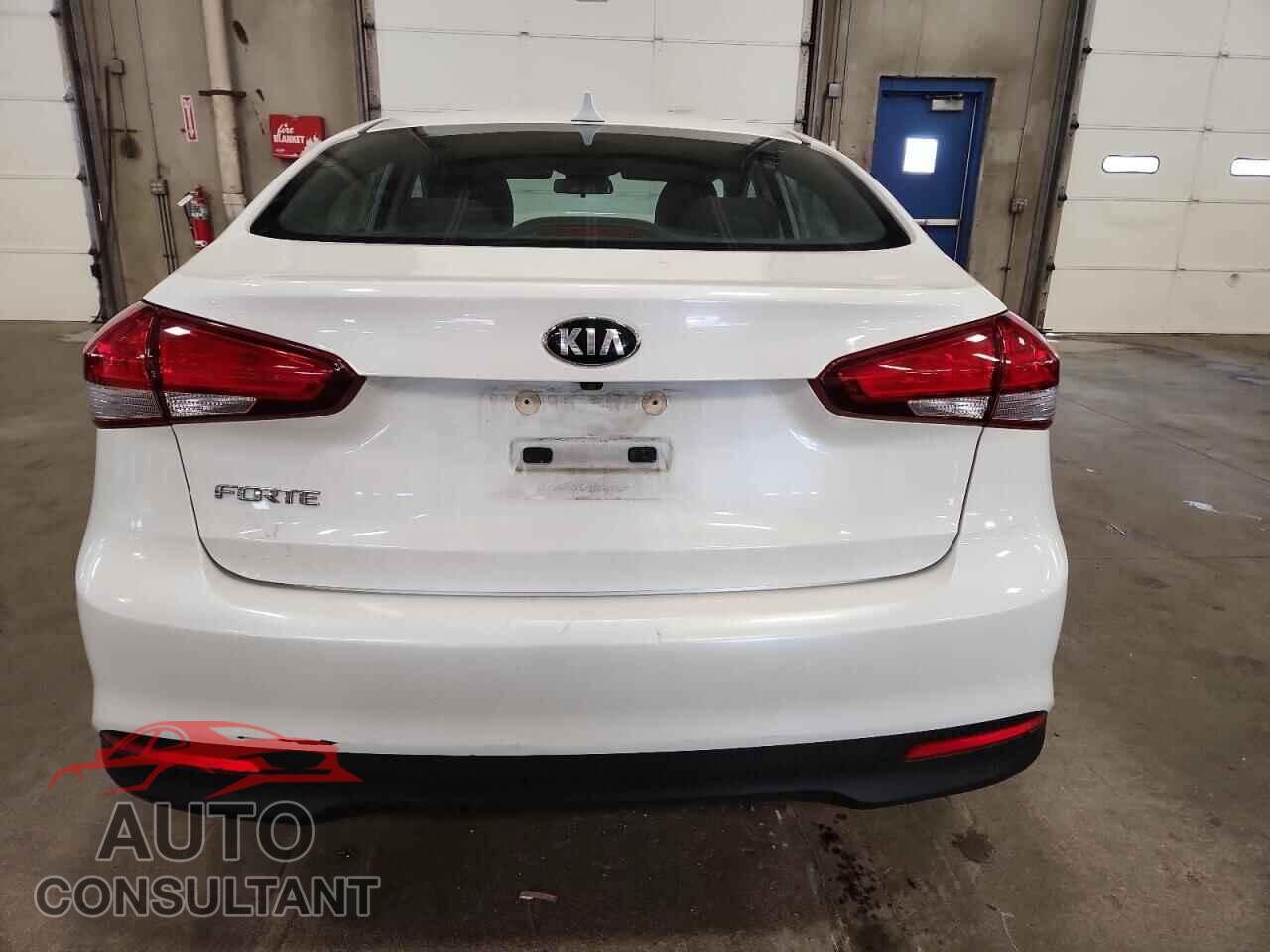 KIA FORTE 2017 - 3KPFL4A79HE006094