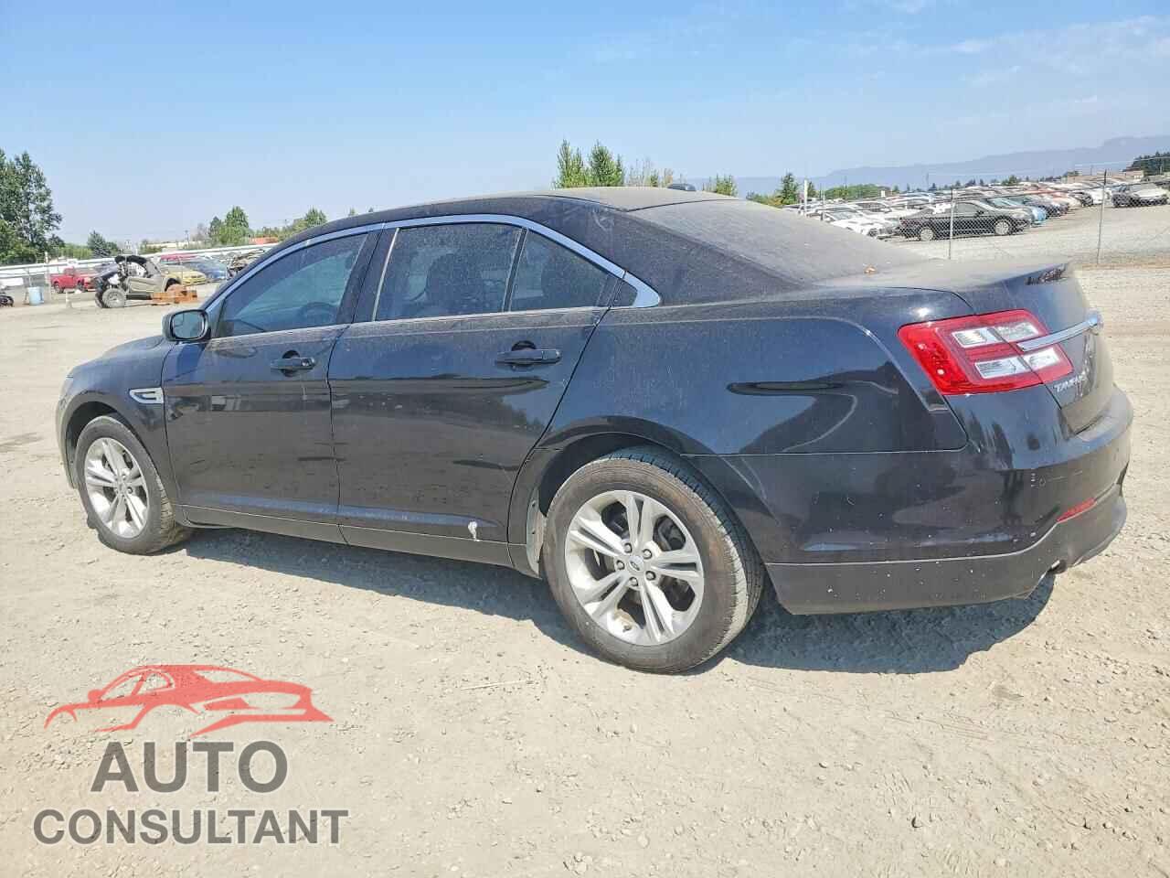FORD TAURUS 2019 - 1FAHP2E83KG112946