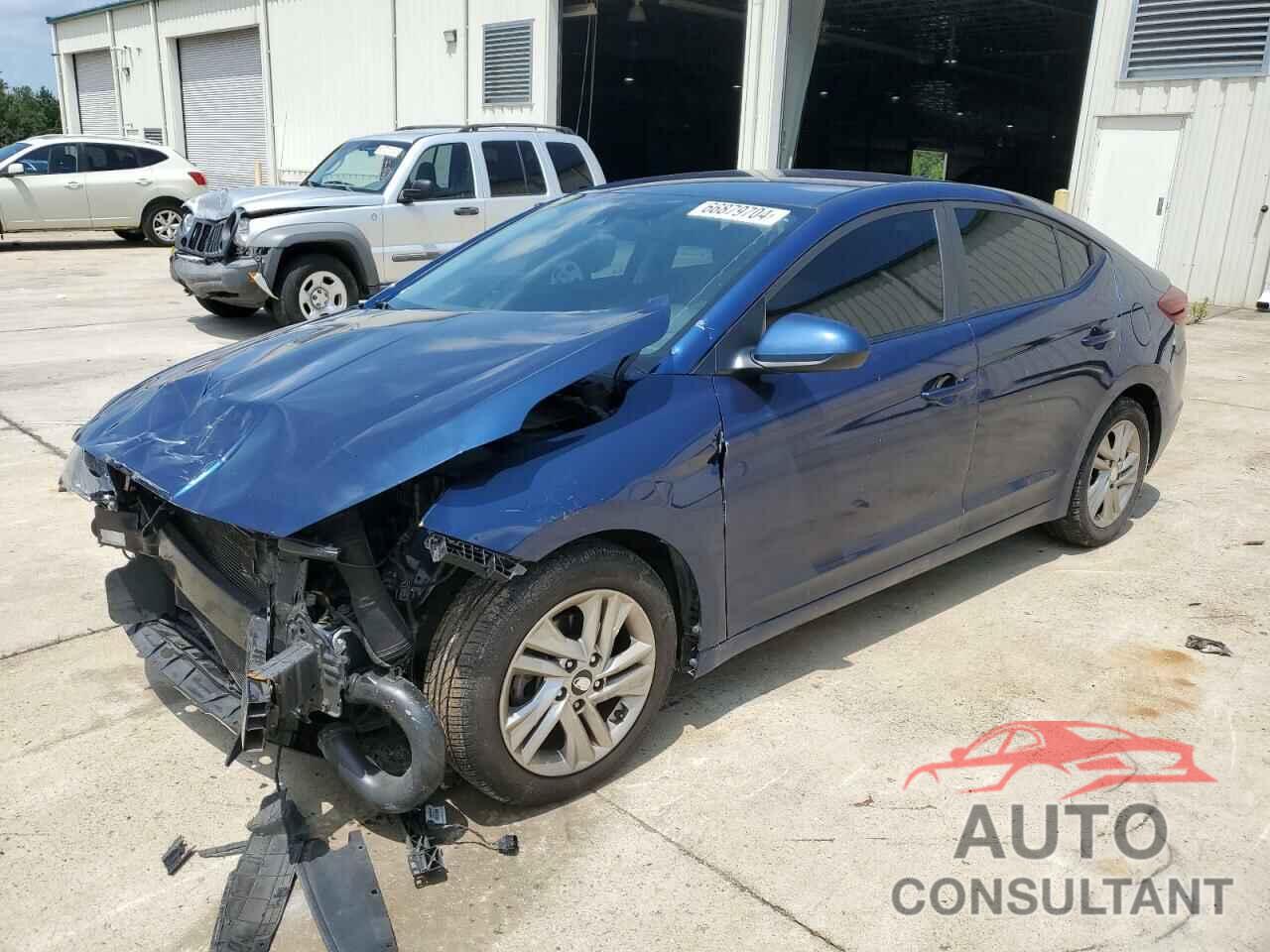 HYUNDAI ELANTRA 2019 - 5NPD84LF1KH420471