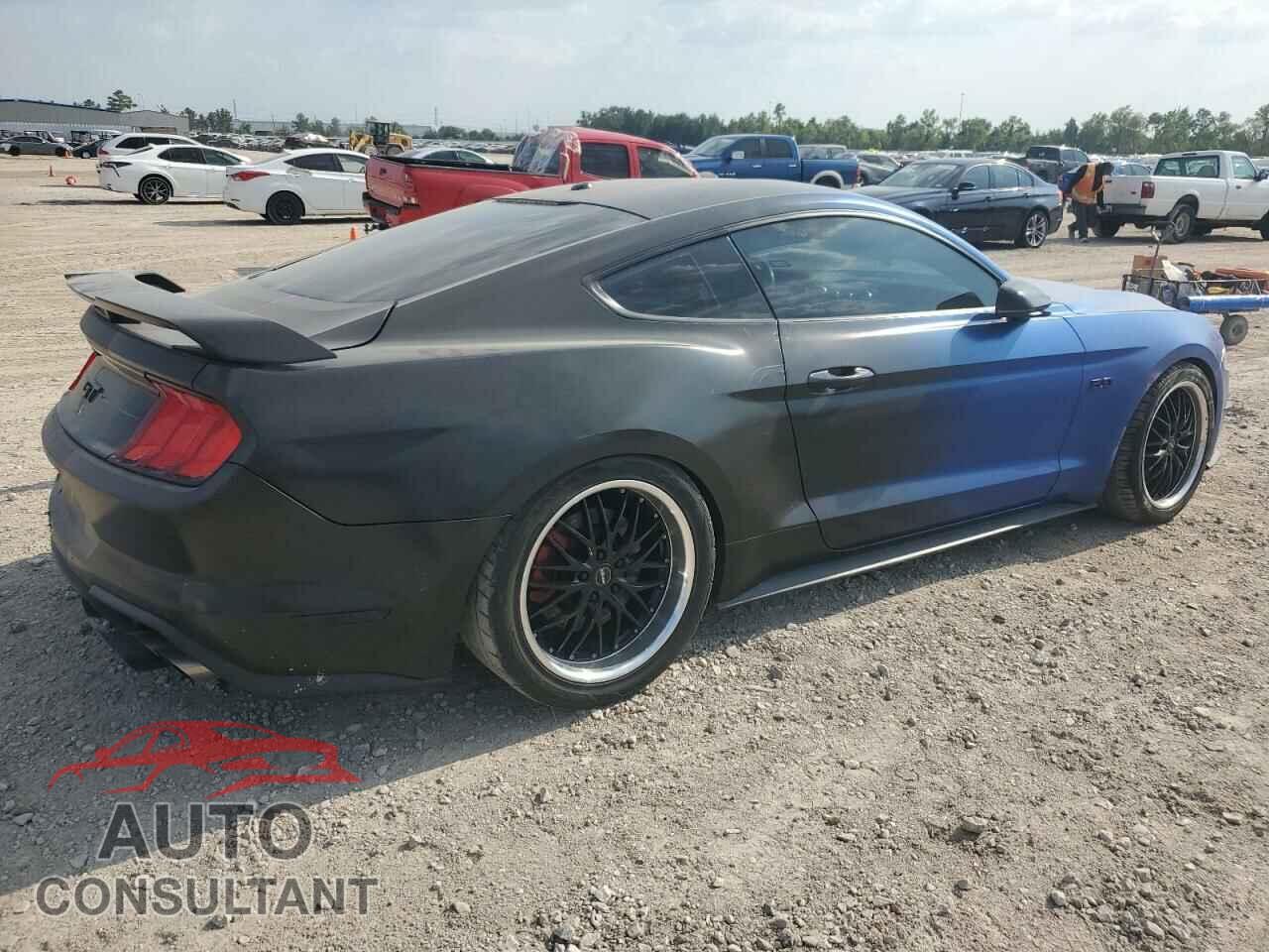 FORD MUSTANG 2018 - 1FA6P8CF2J5103791