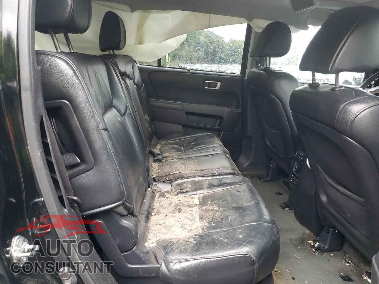 HONDA PILOT 2014 - 5FNYF4H96EB023531