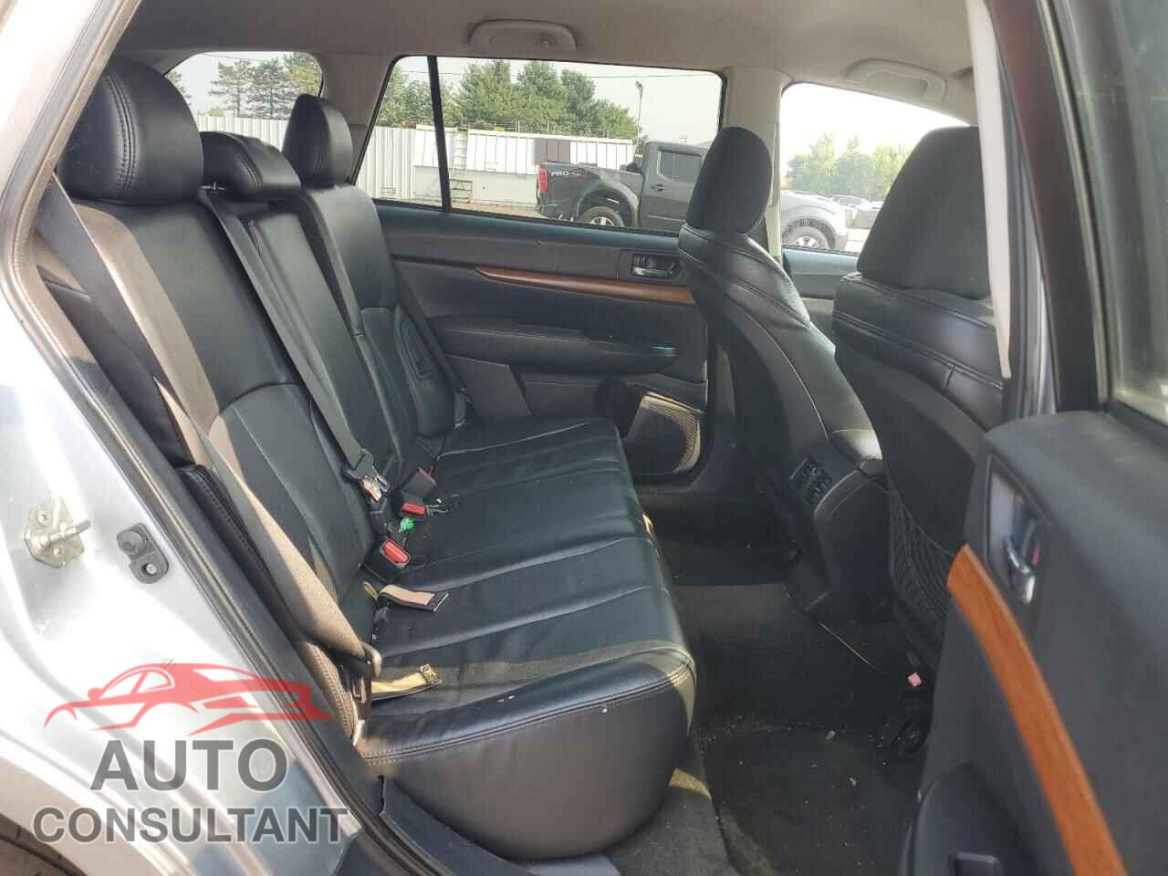SUBARU OUTBACK 2014 - 4S4BRBKC8E3225415