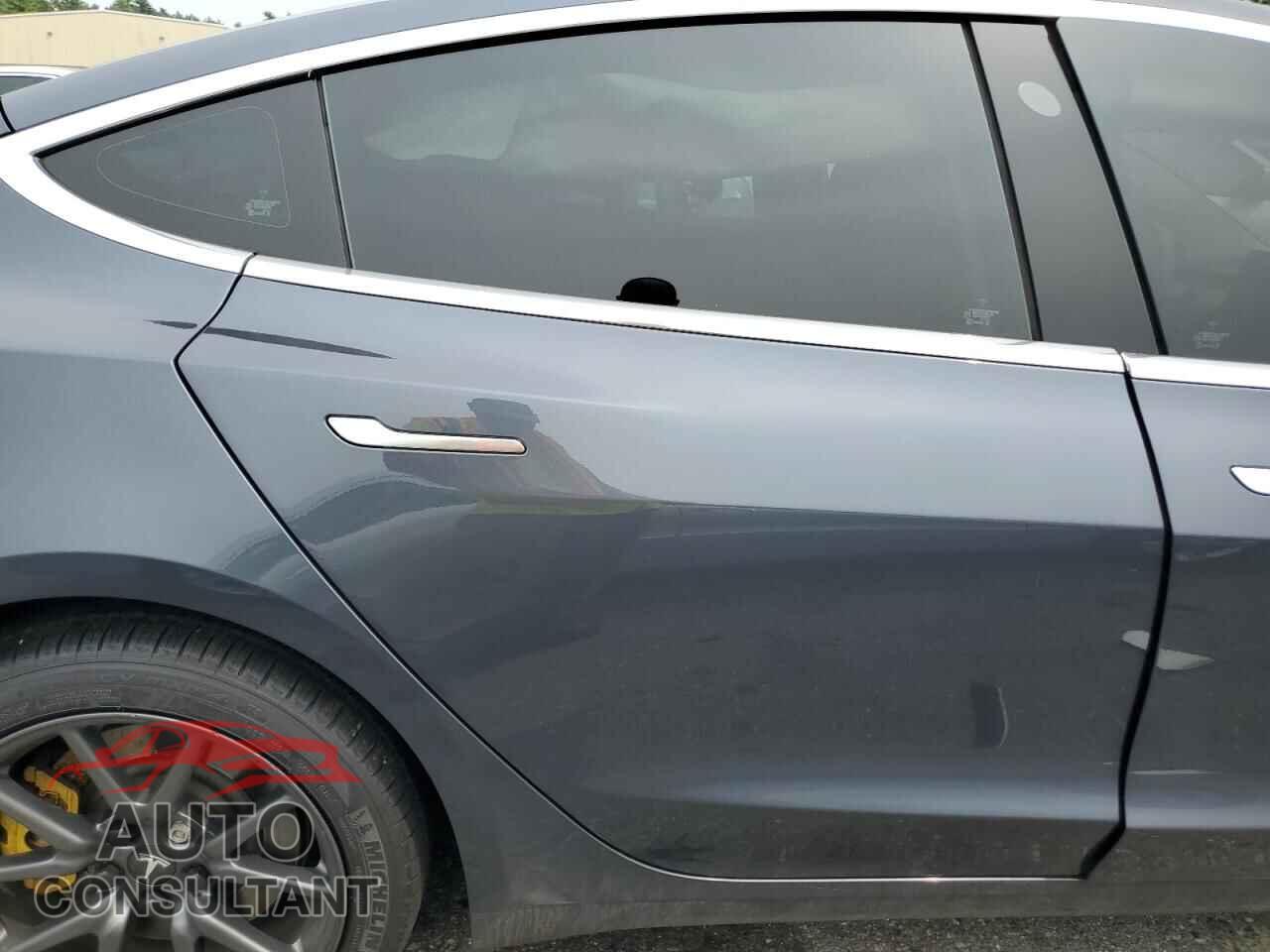 TESLA MODEL 3 2019 - 5YJ3E1EA3KF435573