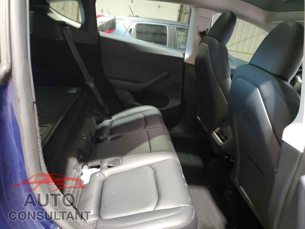 TESLA MODEL Y 2023 - 7SAYGDEE2PF810321