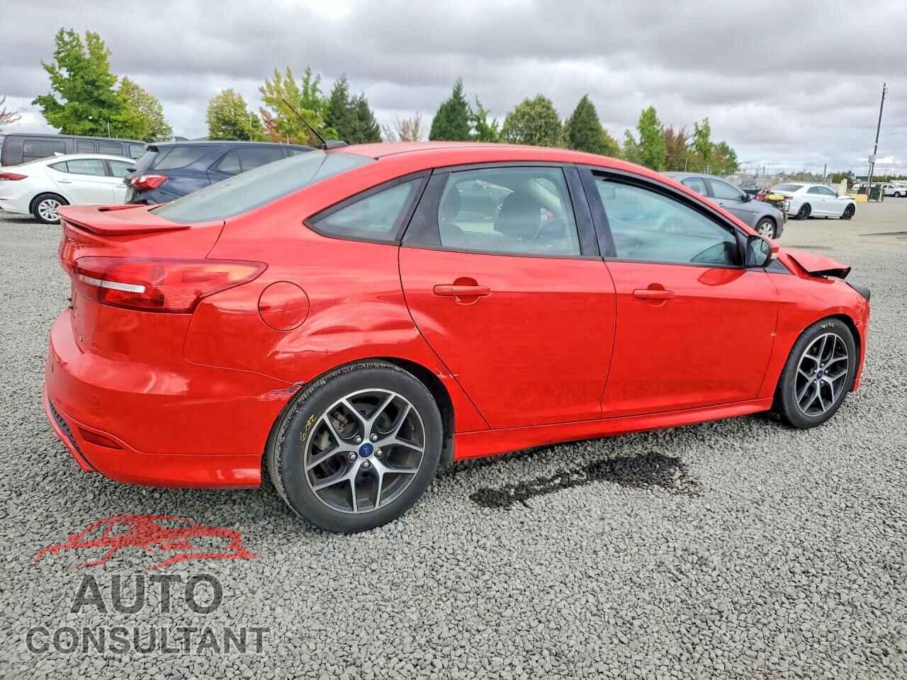 FORD FOCUS 2015 - 1FADP3F29FL349405