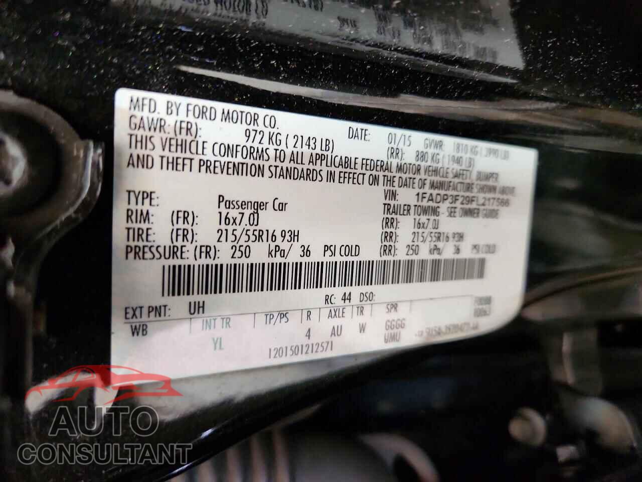 FORD FOCUS 2015 - 1FADP3F29FL217566