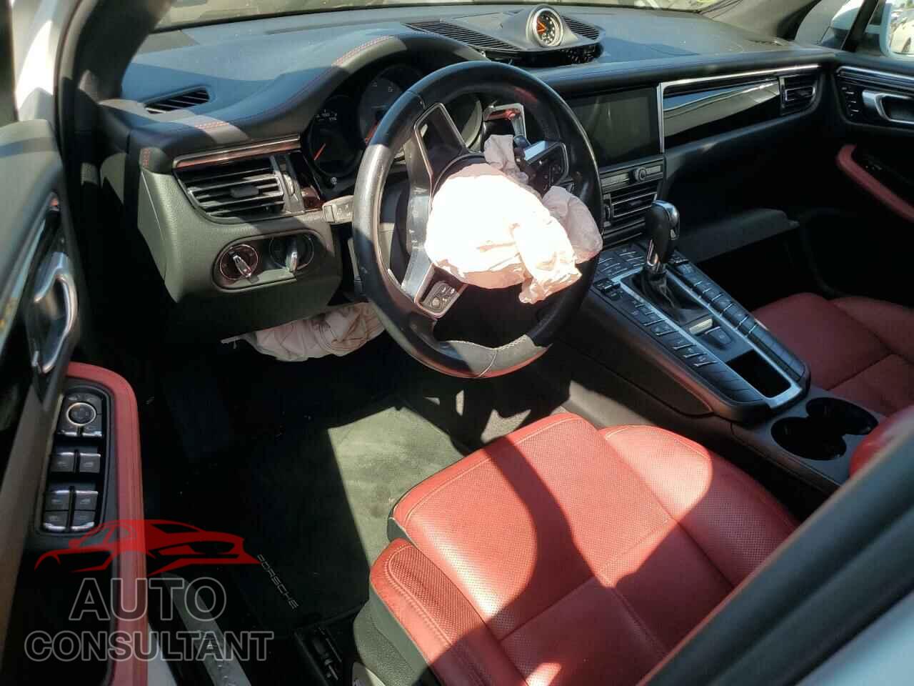PORSCHE MACAN 2021 - WP1AB2A59MLB31497