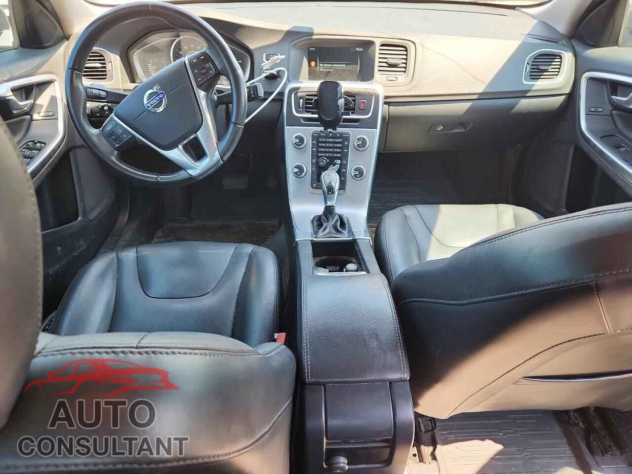 VOLVO S60 2017 - YV126MFL7H2422518
