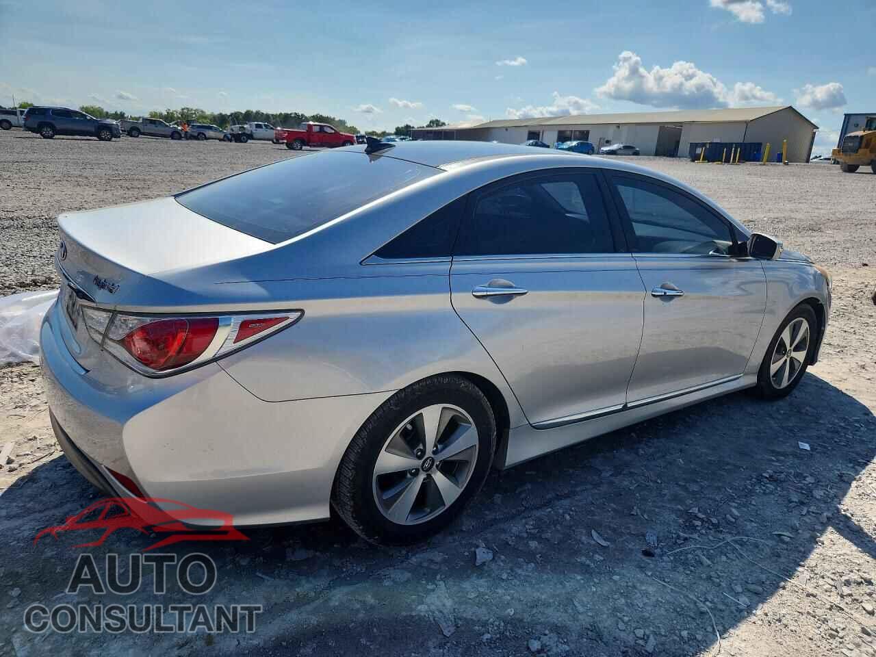 HYUNDAI SONATA 2012 - KMHEC4A44CA061660