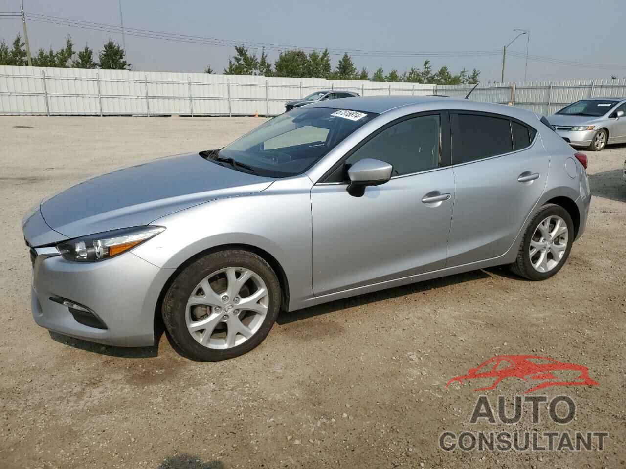 MAZDA 3 2018 - 3MZBN1L72JM245757