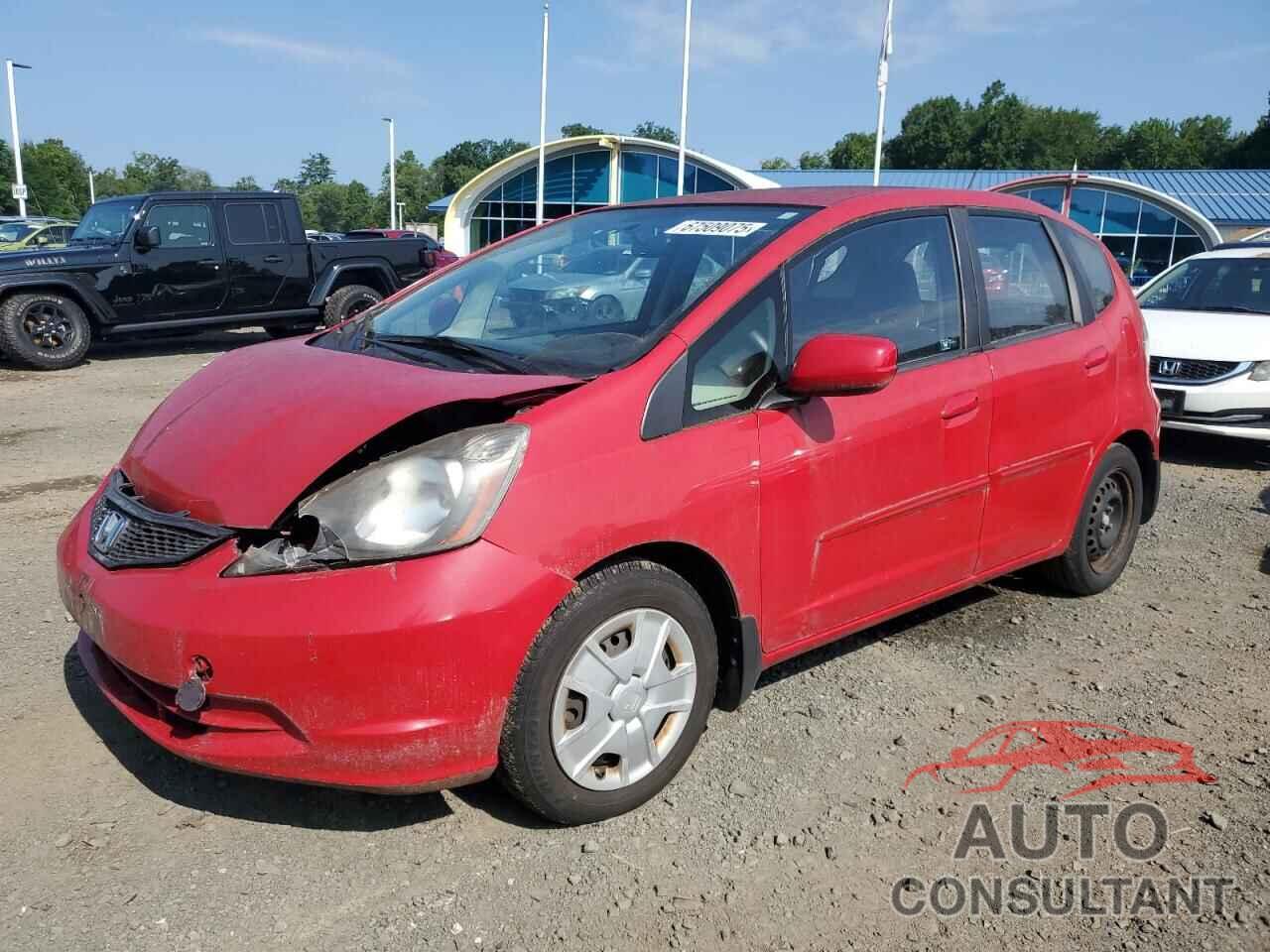 HONDA FIT 2013 - JHMGE8H32DC058787