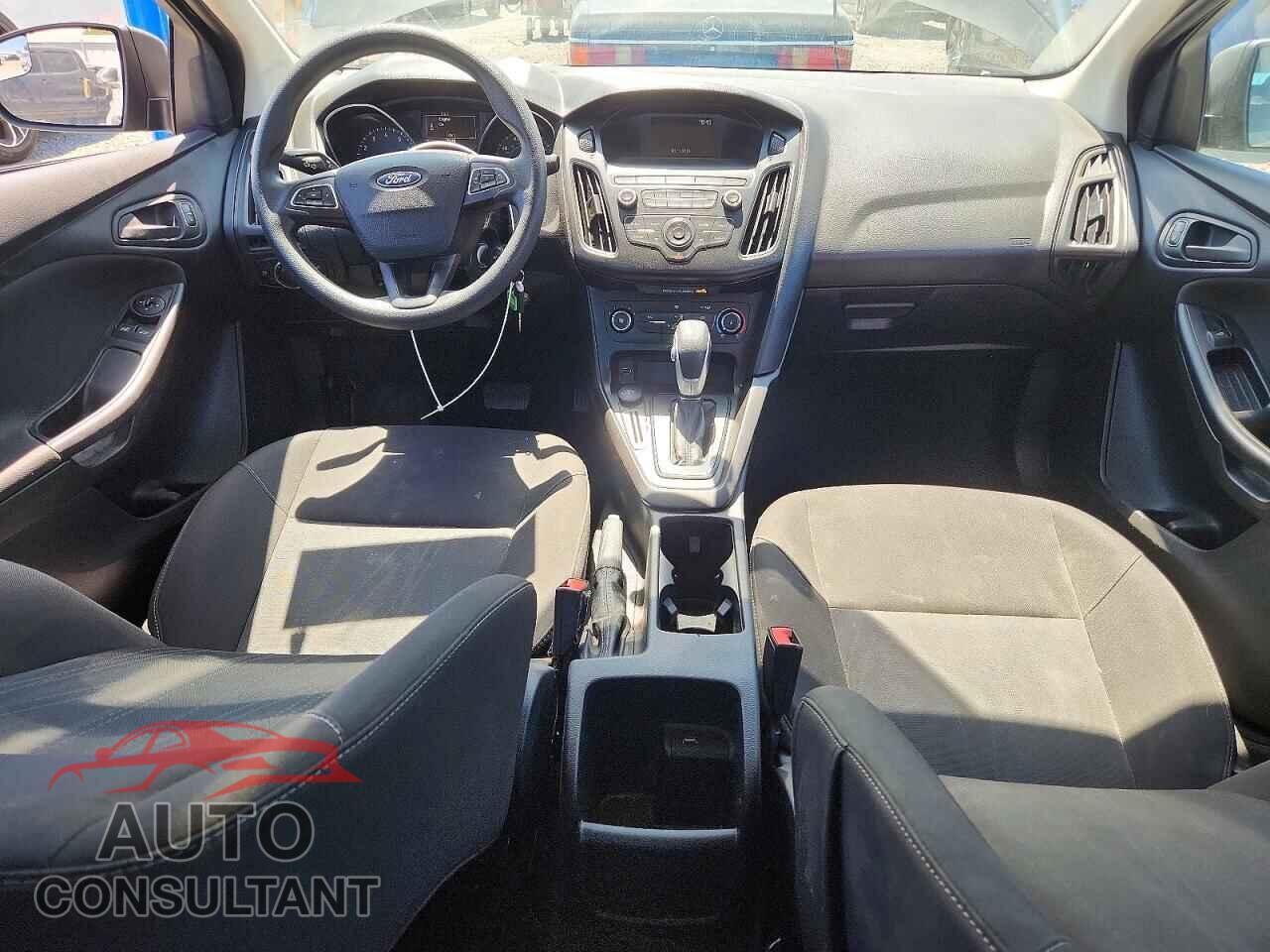 FORD FOCUS 2018 - 1FADP3E20JL260574