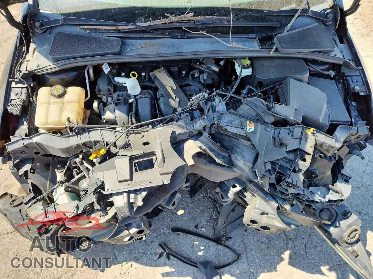FORD FOCUS 2017 - 1FADP3K28HL228471