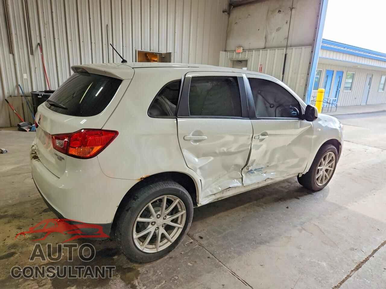 MITSUBISHI OUTLANDER 2014 - 4A4AP3AUXEE022948