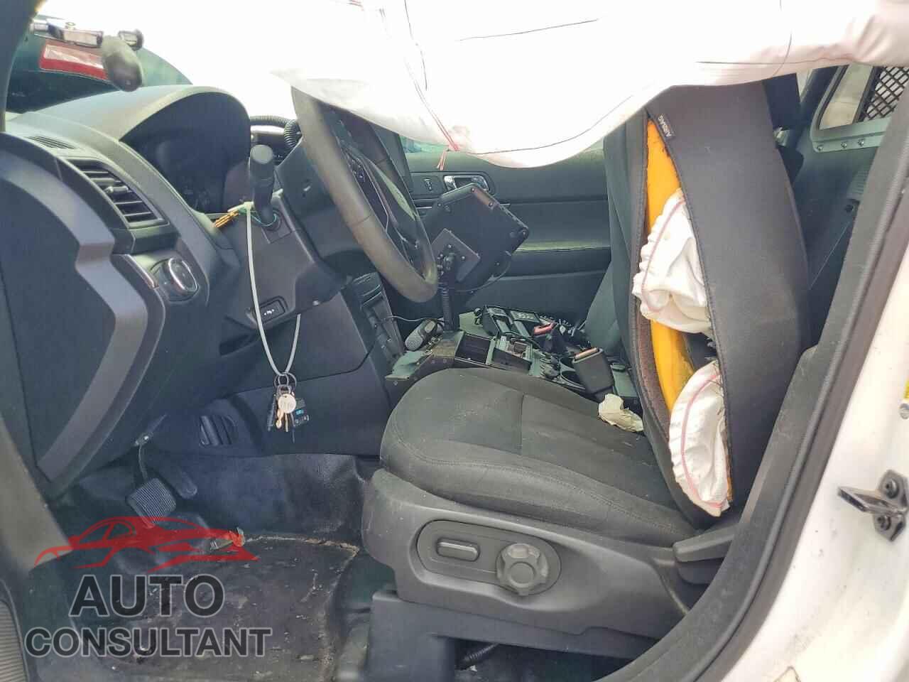 FORD EXPLORER 2017 - 1FM5K8AR7HGD92291