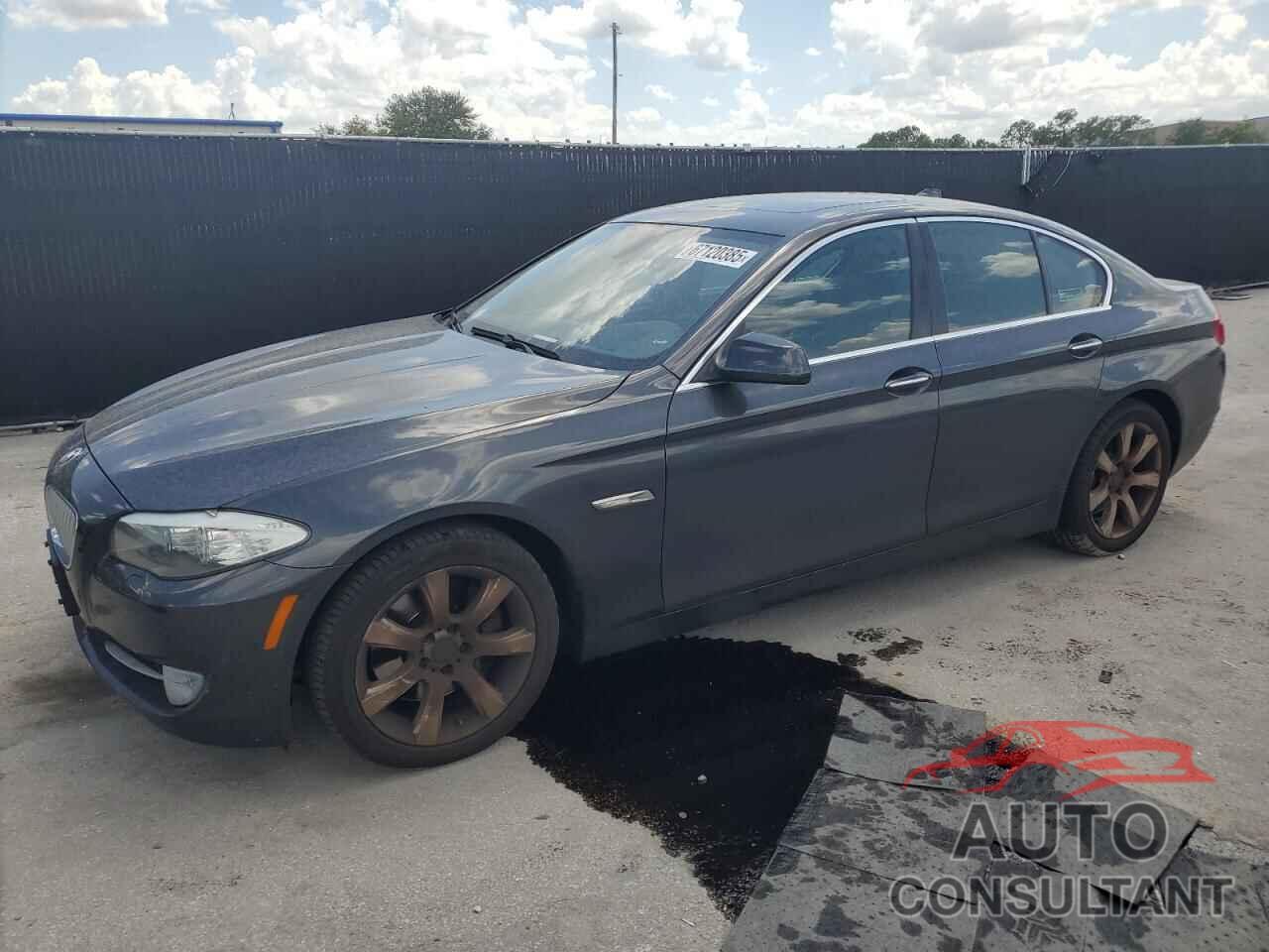 BMW 5 SERIES 2011 - WBAFR9C5XBC270881