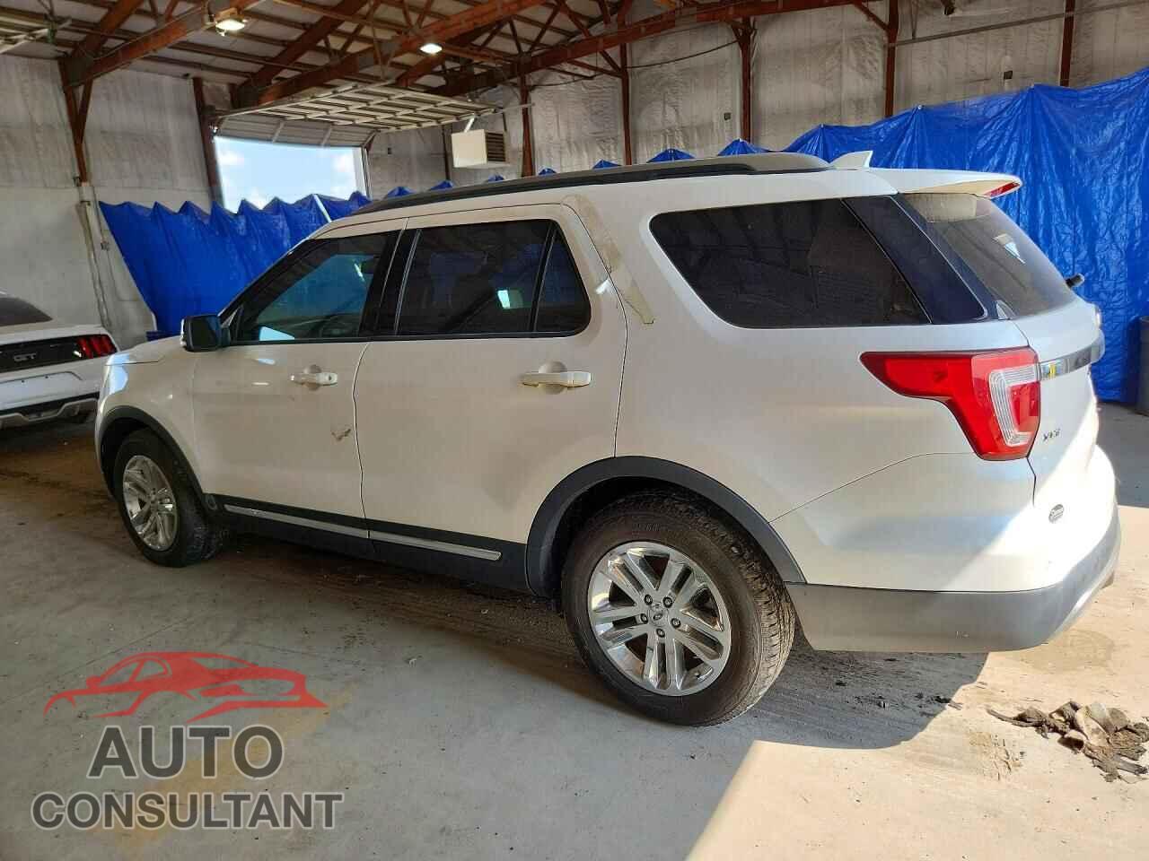 FORD EXPLORER 2017 - 1FM5K7D80HGC03056