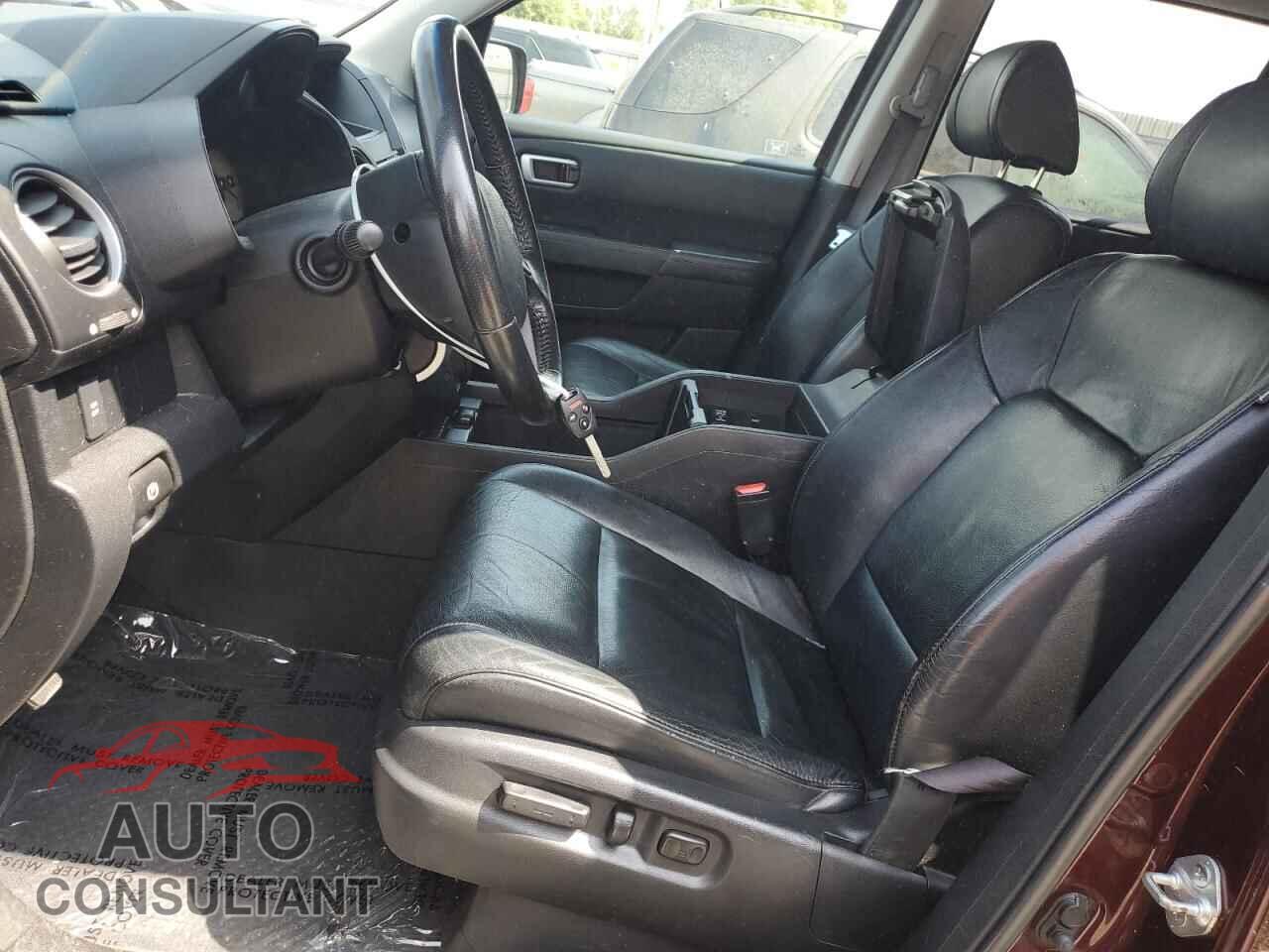 HONDA PILOT 2011 - 5FNYF4H59BB002651