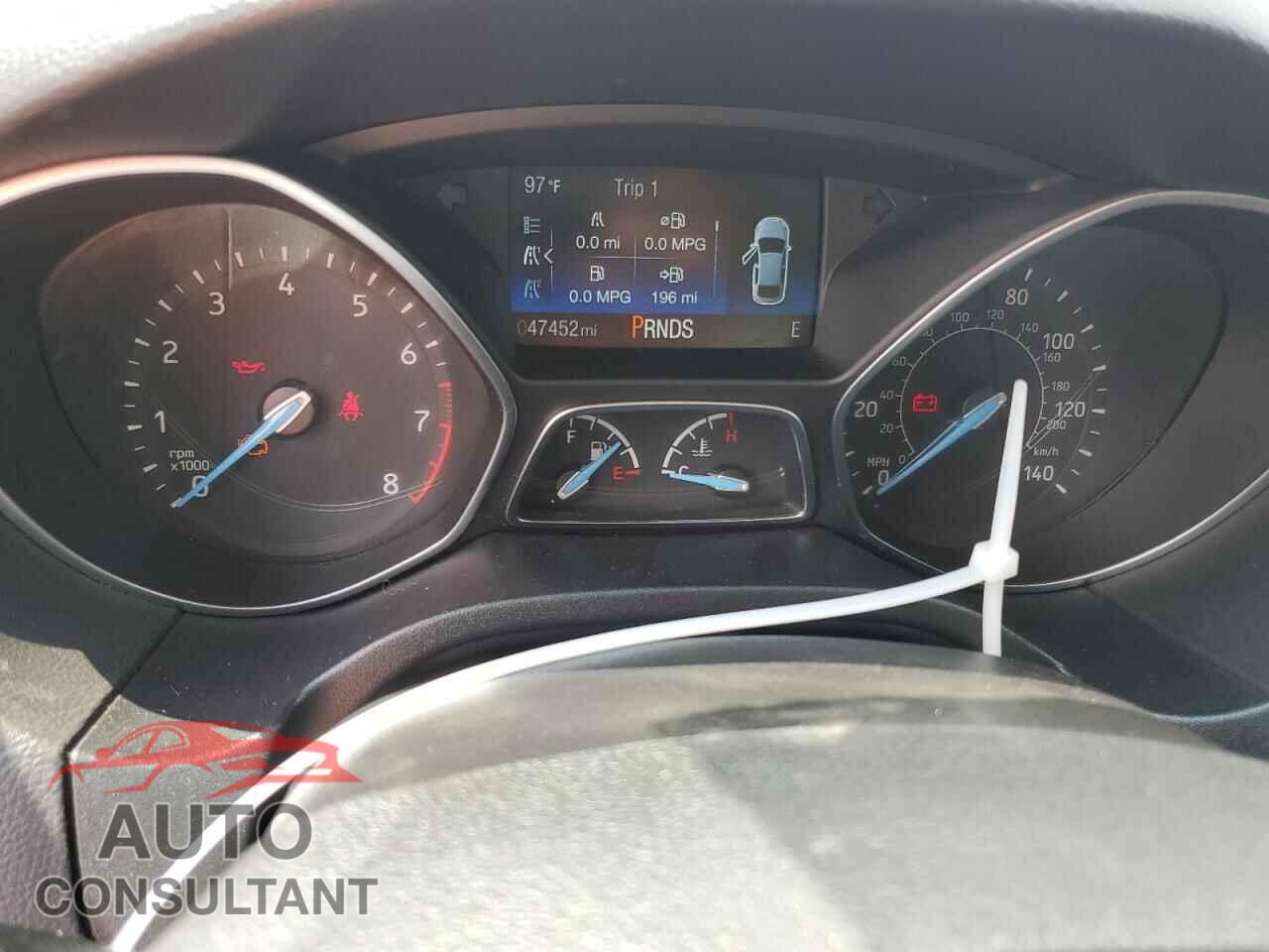 FORD FOCUS 2018 - 1FADP3FE5JL257209