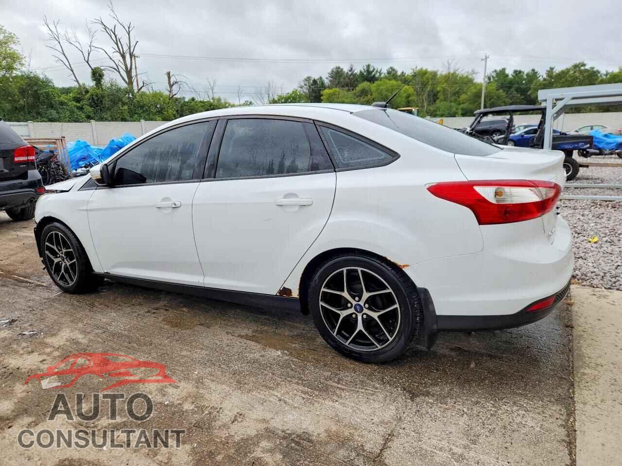 FORD FOCUS 2014 - 1FADP3F26EL335086