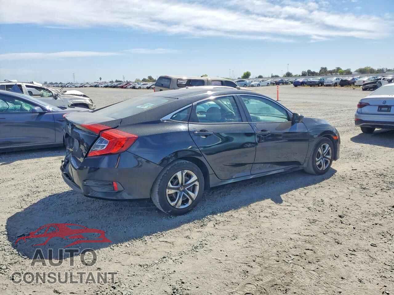 HONDA CIVIC 2018 - 19XFC2F54JE200825
