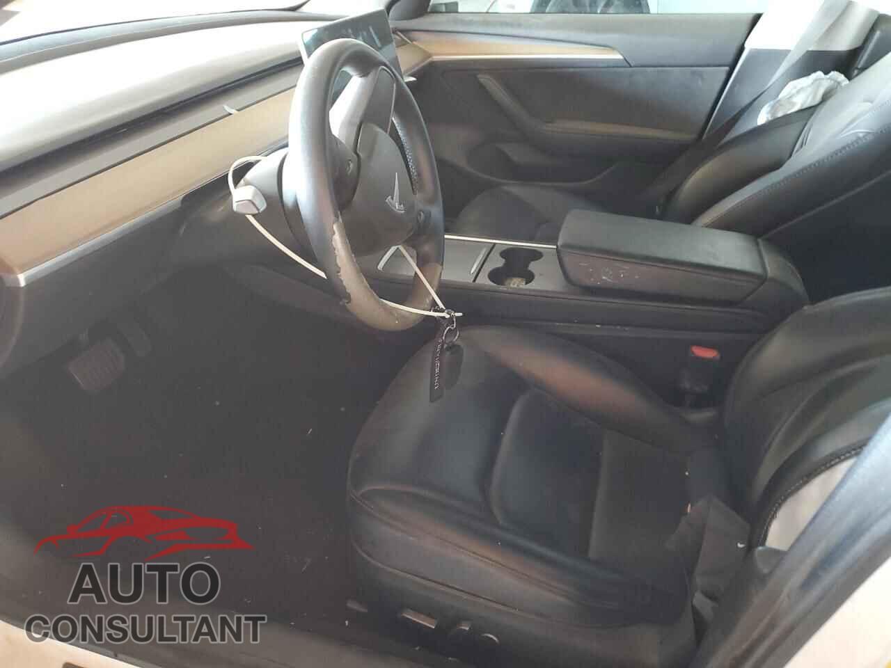 TESLA MODEL 3 2021 - 5YJ3E1EA7MF996572