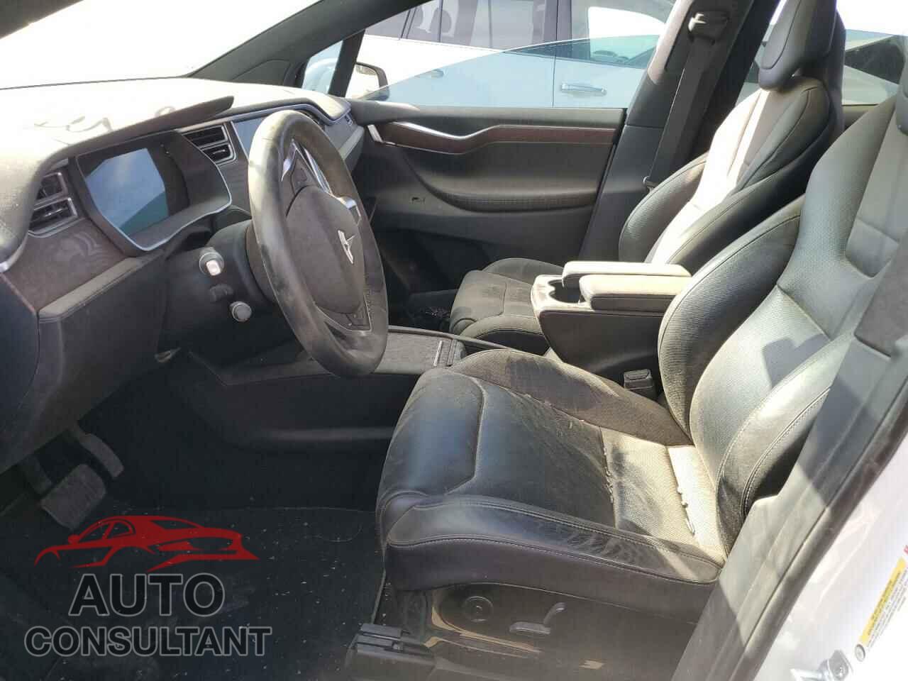 TESLA MODEL X 2016 - 5YJXCBE21GF003481