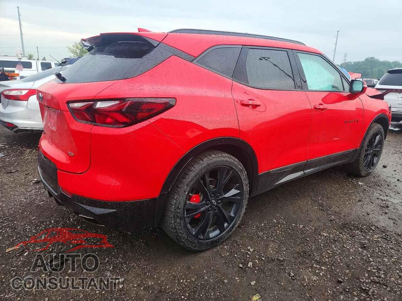 CHEVROLET BLAZER 2021 - 3GNKBKRS4MS557521