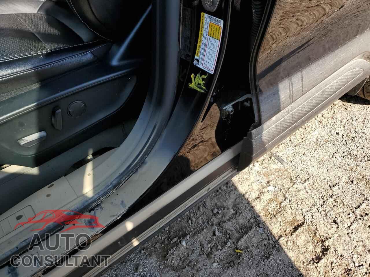 FORD ESCAPE 2020 - 1FMCU9J96LUA25626