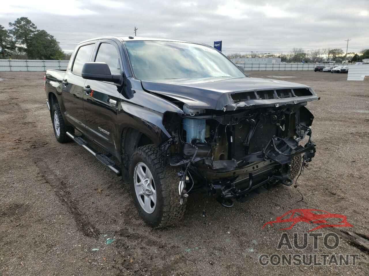 TOYOTA TUNDRA 2019 - 5TFDW5F11KX794899