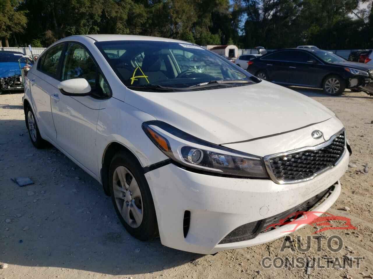 KIA FORTE 2018 - 3KPFK4A74JE235582