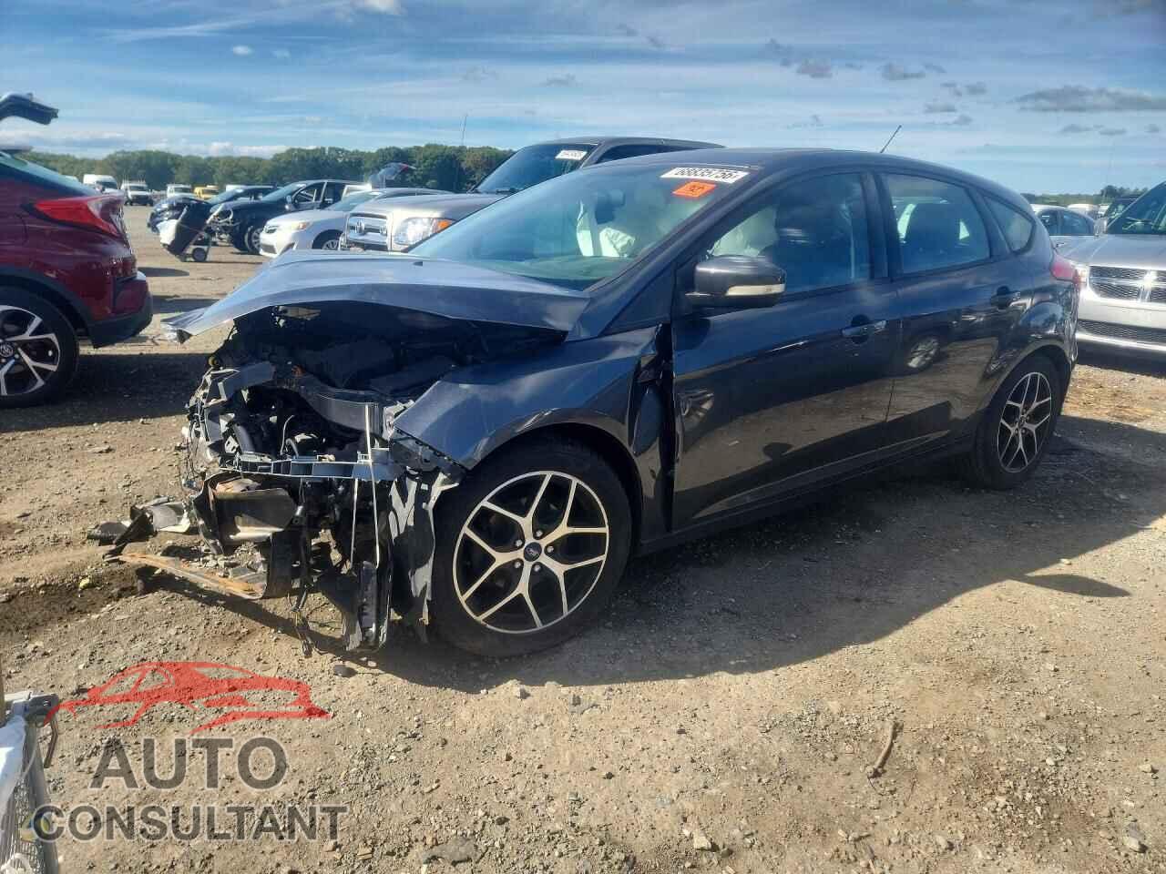 FORD FOCUS 2017 - 1FADP3M28HL330334