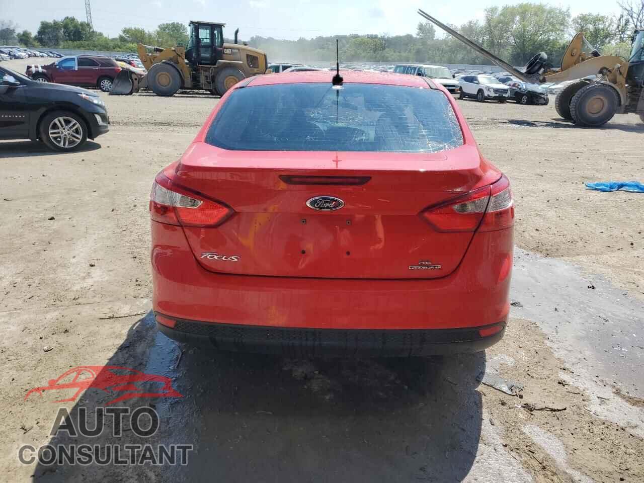 FORD FOCUS 2014 - 1FADP3F28EL412329