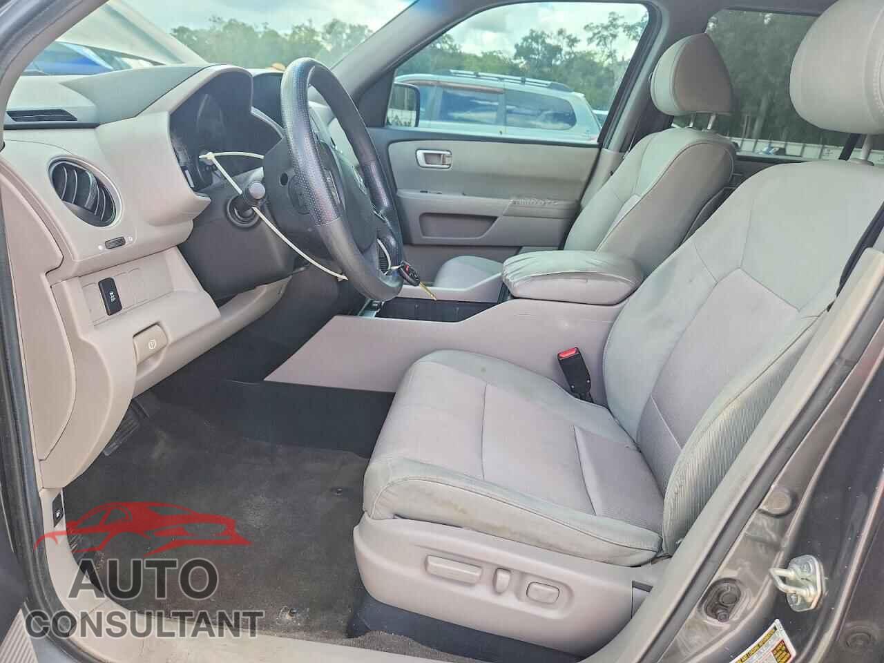HONDA PILOT 2013 - 5FNYF3H41DB003247