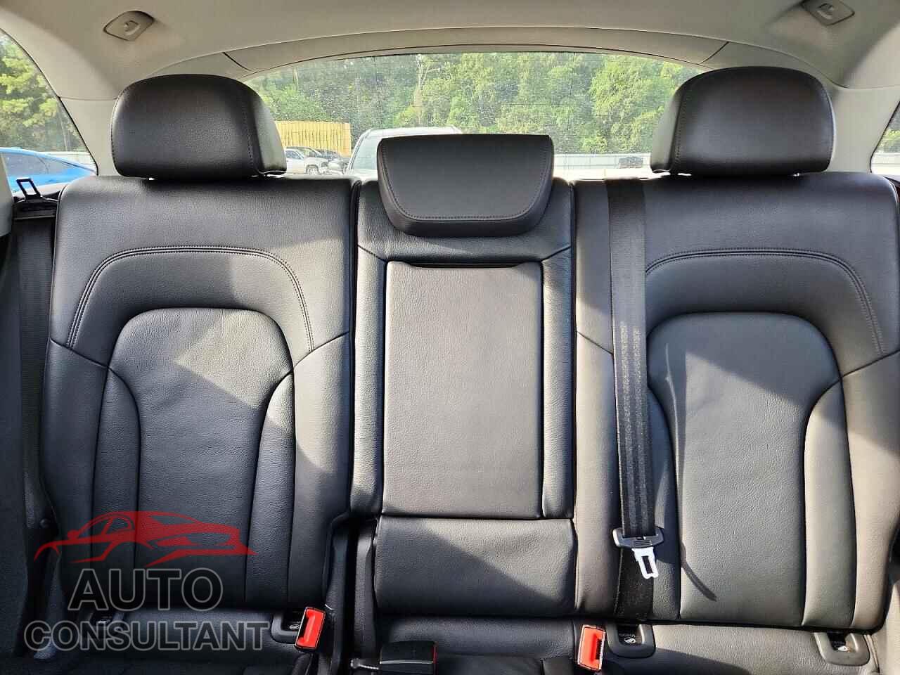 AUDI Q5 2017 - WA1C2AFPXHA093627