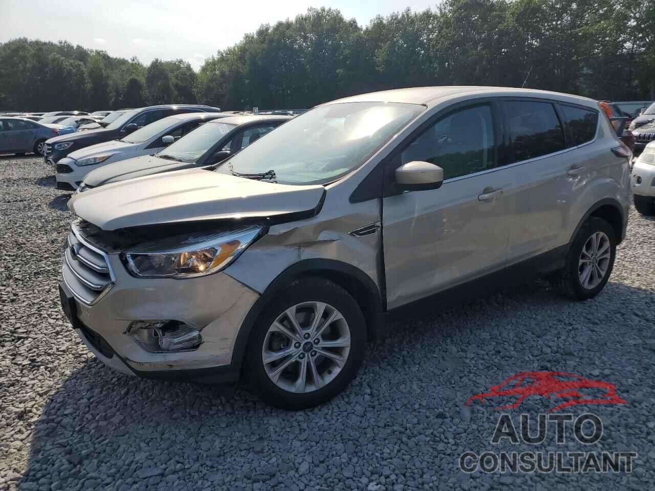 FORD ESCAPE 2017 - 1FMCU9GD2HUA86250