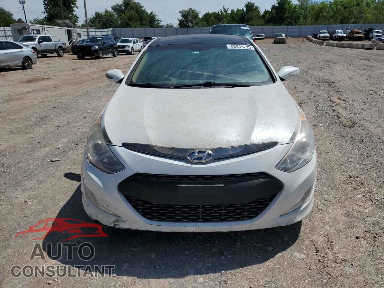 HYUNDAI SONATA 2015 - KMHEC4A42FA136554