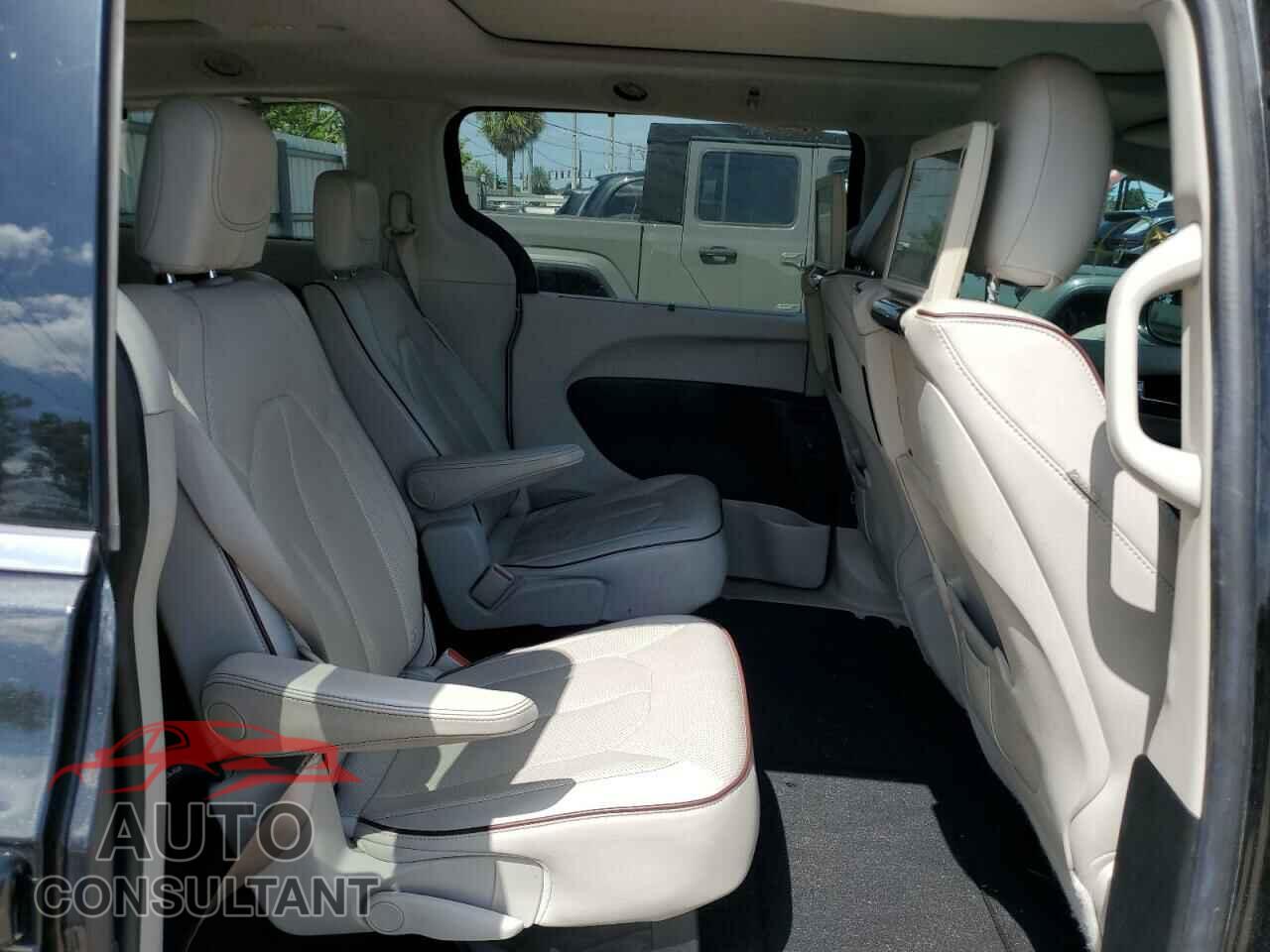 CHRYSLER PACIFICA 2017 - 2C4RC1GGXHR726604