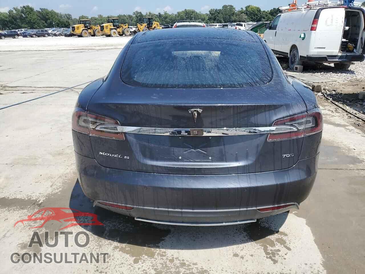 TESLA MODEL S 2015 - 5YJSA1S28FF088512