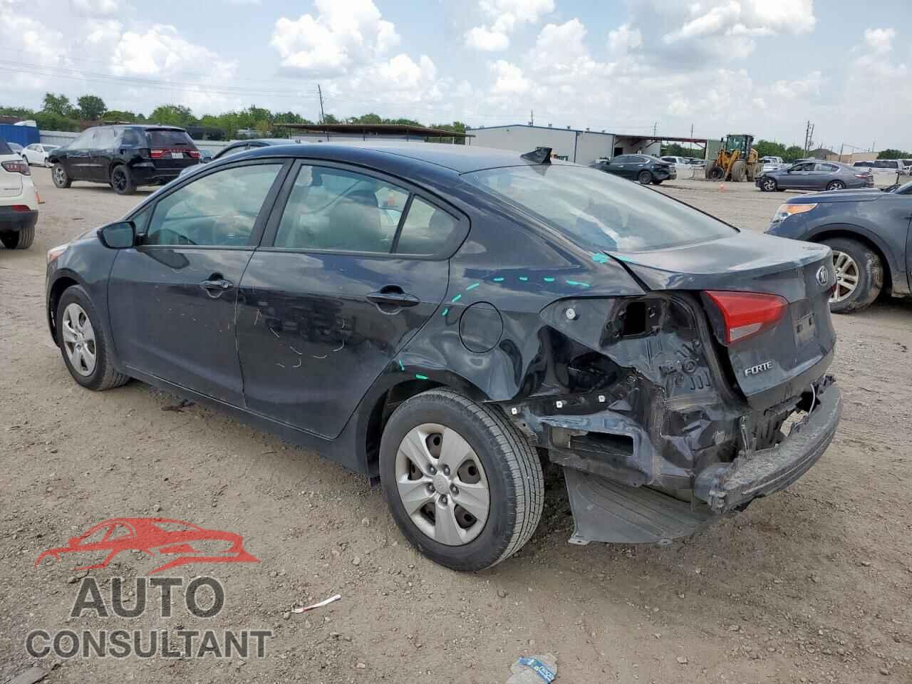 KIA FORTE 2017 - 3KPFK4A76HE137860