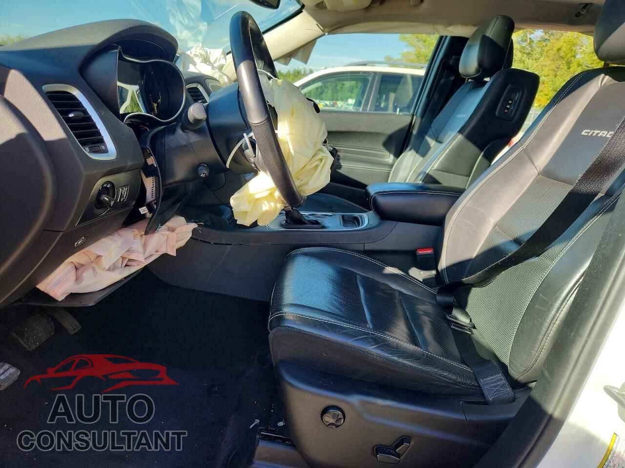 DODGE DURANGO 2018 - 1C4RDJEG9JC317296