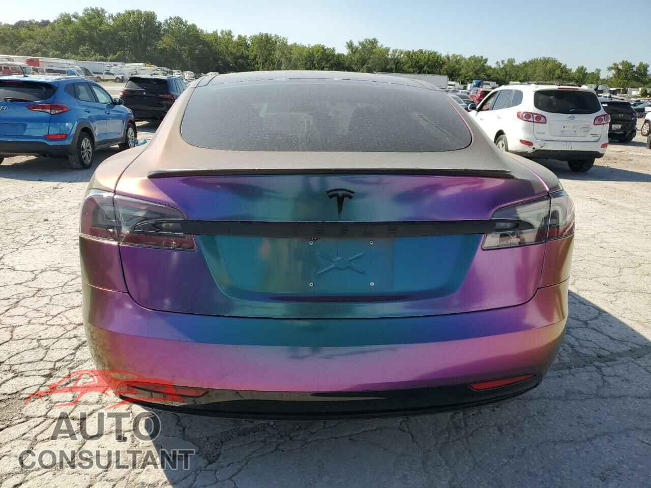 TESLA MODEL S 2017 - 5YJSA1E28HF218173
