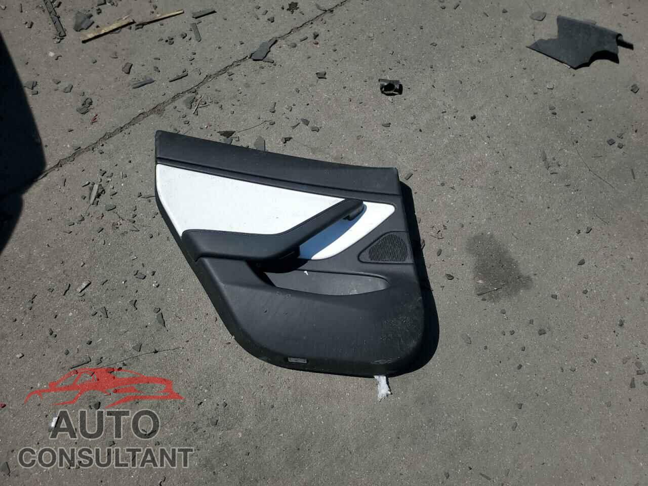 TESLA MODEL 3 2018 - 5YJ3E1EB5JF081434