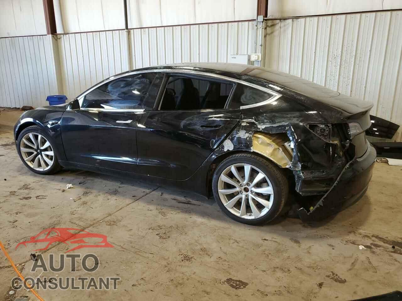 TESLA MODEL 3 2018 - 5YJ3E1EB5JF086584