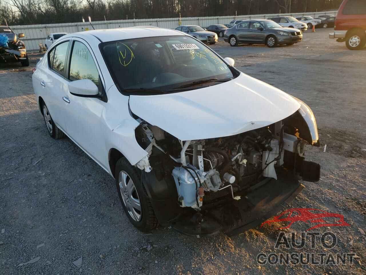 NISSAN VERSA 2019 - 3N1CN7AP1KL853115